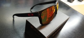 Oakley Holbrook XL Gafas de Sol Negras Rojas