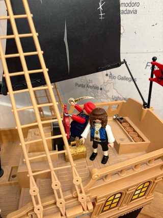 Lote Playmobil Piratas Barcos y Figuras URGE VENTA