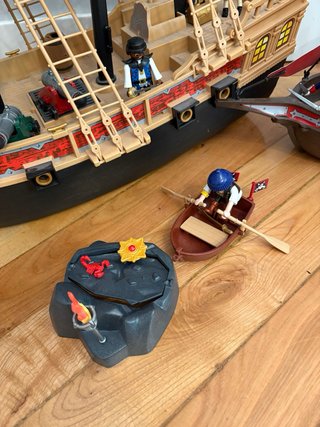 Lote Playmobil Piratas Barcos y Figuras URGE VENTA