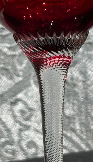2 Vasos de Vino Dorados y Rojos