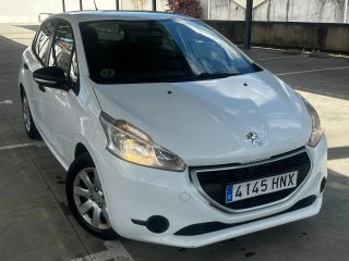 Peugeot 208 1.4HDI EXCELENTE
