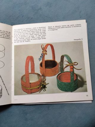Libro "Cómo hacer adornos navideños" Vintage CAEC