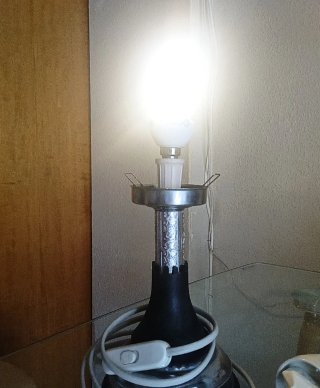 Pie de lámpara vintage