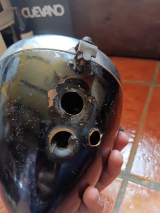 Faro Bultaco con cuentakilómetros