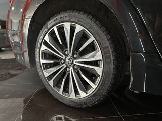 Oferta!TOYOTA Corolla 200H Style Touring Sport