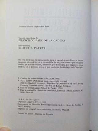 Una mujer en la oscuridad. Dashiell Hammett.