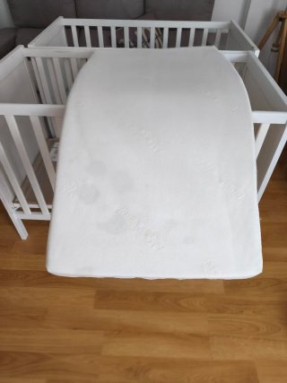 Cuna blanca para bebé. Ikea