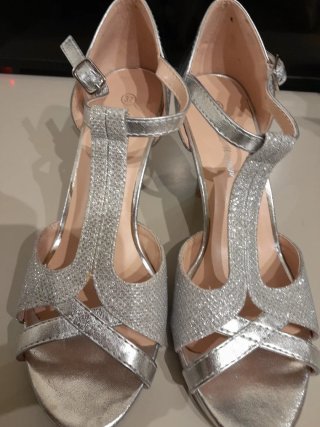 Zapatos de fiesta plateados talla 37