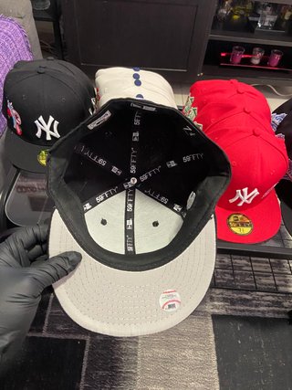 Gorra New Era NY Yankees Negra Roja
