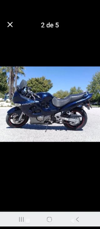 Suzuki GSX 750F Azul