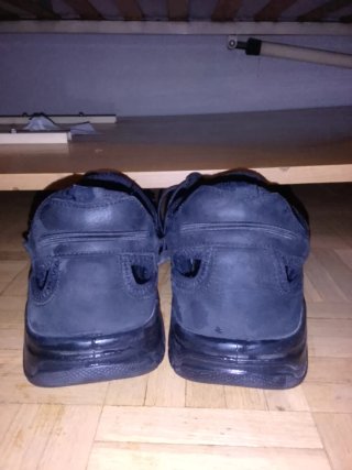 Sandalias Keen Negras piel.