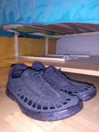 Sandalias Keen Negras piel.