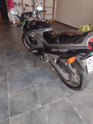 Suzuki GSX 750F