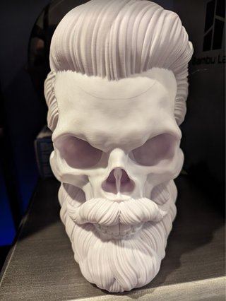 Soporte para auriculares de calavera