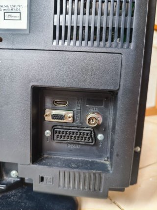 TV con DVD OKI 16"