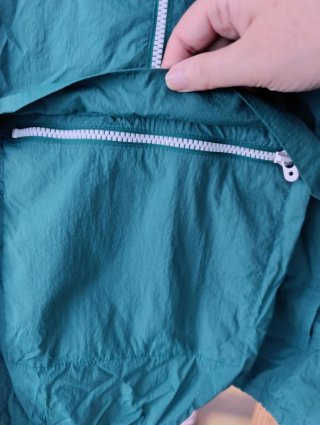 Cortavientos verde Zara mujer