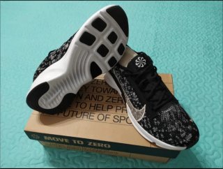 NIKE Talla 42.5
