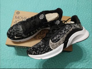 NIKE Talla 42.5
