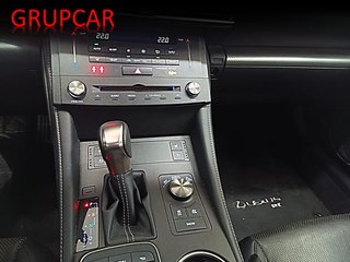 Lexus RC 300 h