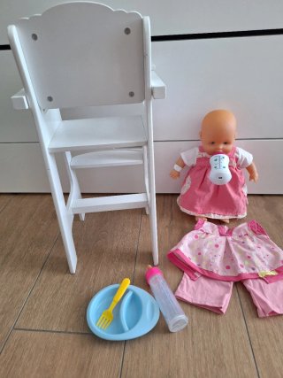Juguete Muñeca con Trona y Accesorios