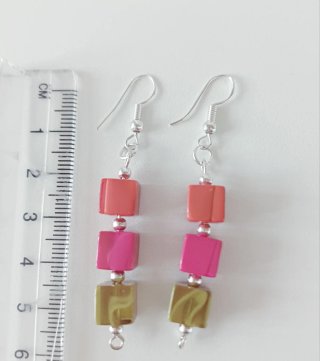 Pendientes cubos colores naranja, rosa, verde