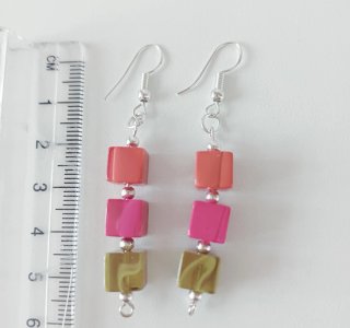 Pendientes cubos colores naranja, rosa, verde