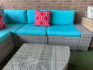 Conjunto de Sofa Rinconera + Mesa. Muebles de Jardin y Terraza