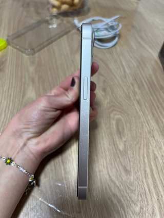 iPhone 13 128GB Blanco + Cargador