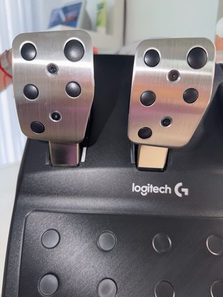 Pedales Logitech PC/Play.