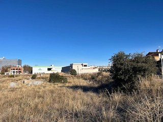 Terreno en venta en Hervencias en Ávila