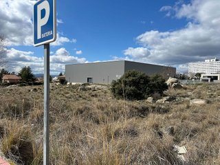 Terreno en venta en Hervencias en Ávila