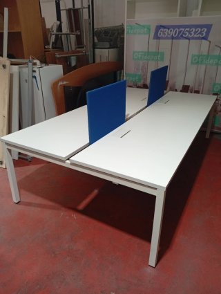 Mesa de oficina multipuesto blanca