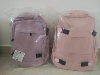 Mochila de viaje rosa