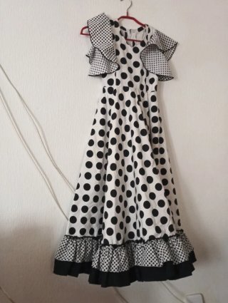 Traje de flamenca rojo y blanco