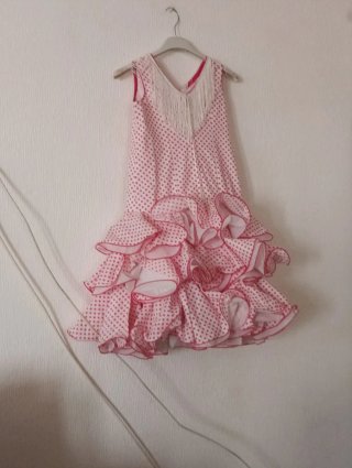 Traje de flamenca rojo y blanco