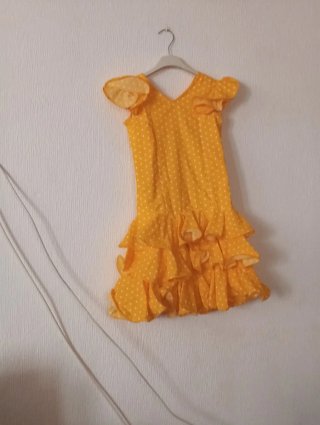 Traje de flamenca rojo y blanco