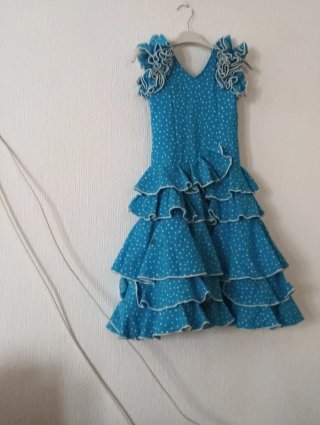 Traje de flamenca rojo y blanco