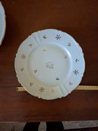 Insalatiera e piatto porcellana decoro oro
