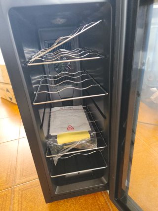 Vinoteca Orbegozo VT1210