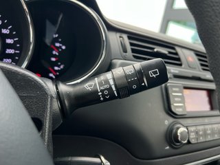 KIA Rio / Gasolina / Manual / Año 2015
