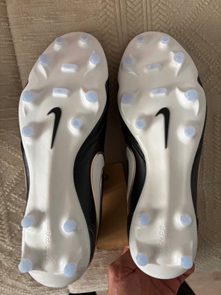 Botas de fútbol Nike Tiempo Negra