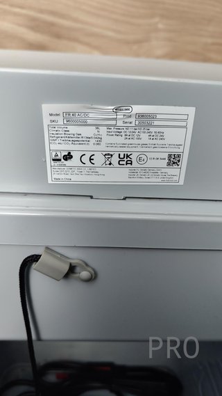 Nevera termoeléctrica portátil, Conexiones 12/24/230 V
