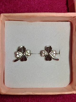 Conjunto Plata Colgante y Pendientes Trébol