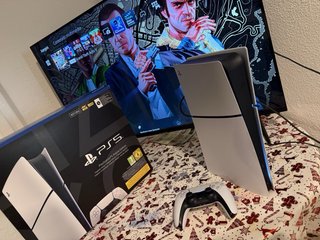 PS5 Digital 825GB + Mando + Juegos