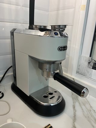 Cafetera DeLonghi Blanca