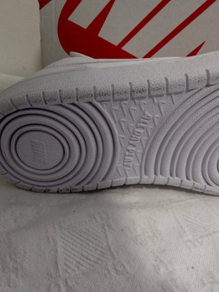 Nike Bianche EUR 39 Bambino