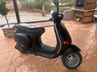 Vespa Zip 50cc 2T Negra