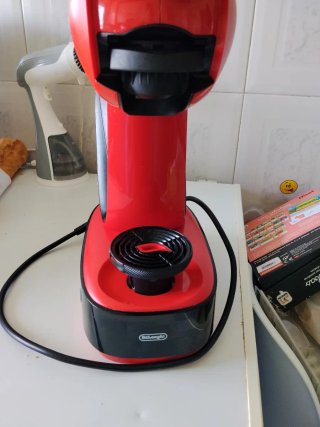 Cafetera Nescafé Dolce Gusto Roja