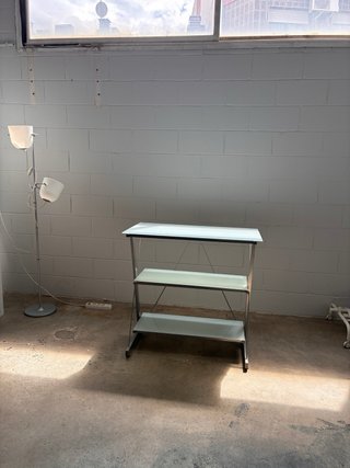 Mesa auxiliar alta