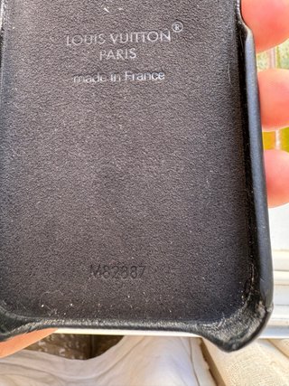 Funda iPhone 15 Pro Louis Vuitton Original